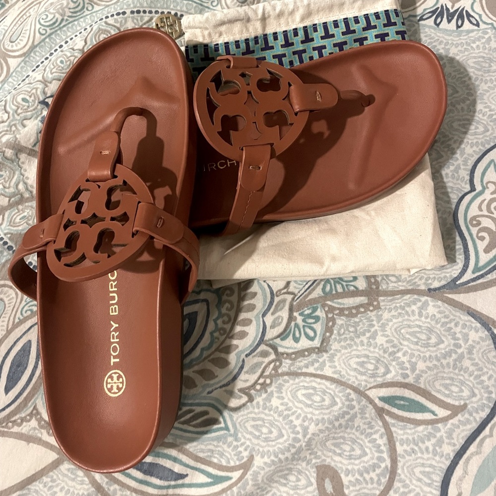 Authentic Tory Burch Cloud Sandals